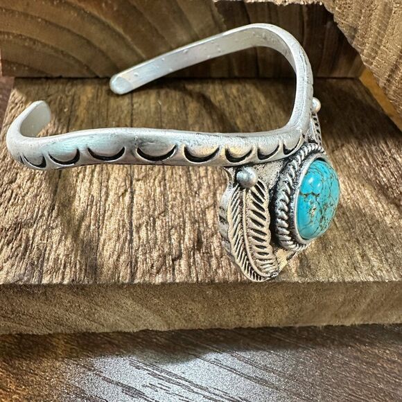 Turquoise Cuff Bracelet - Elegant Natural Stone Design, Western Boho, Ships in - Picture 3 of 10